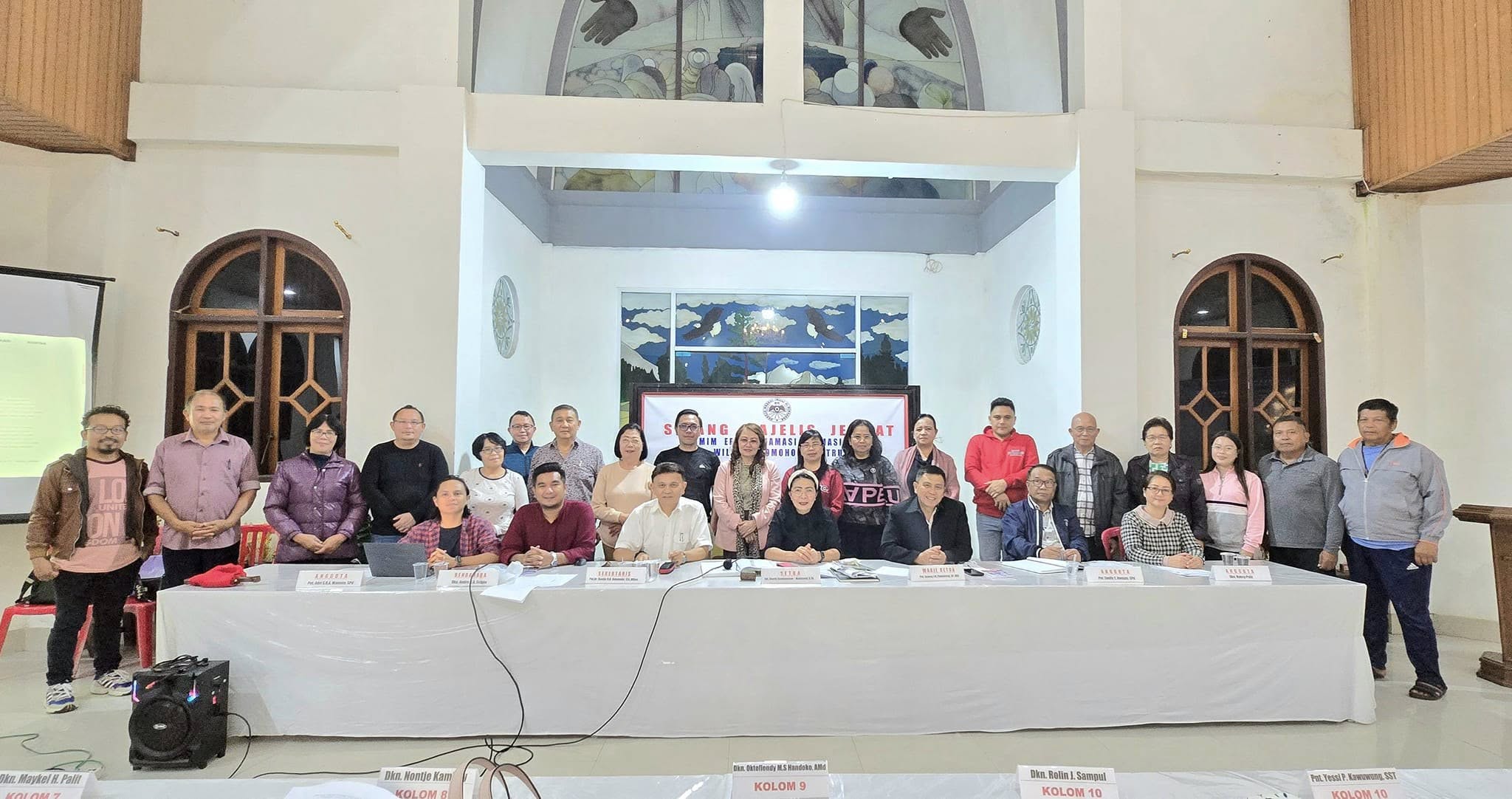 TIm Dosen Fakultas MIPA UNSRAT Manado, Mempresentasikan Hasil Karya Pembuatan: WEBSITE JEMAAT GMIM EFRATA KAMASI-KAMASI SATU